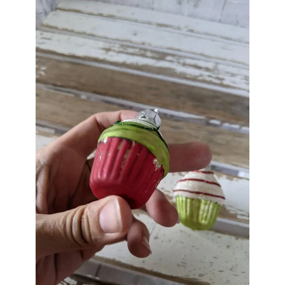 Green mini cupcake red bakery ornament Xmas‎ holida
